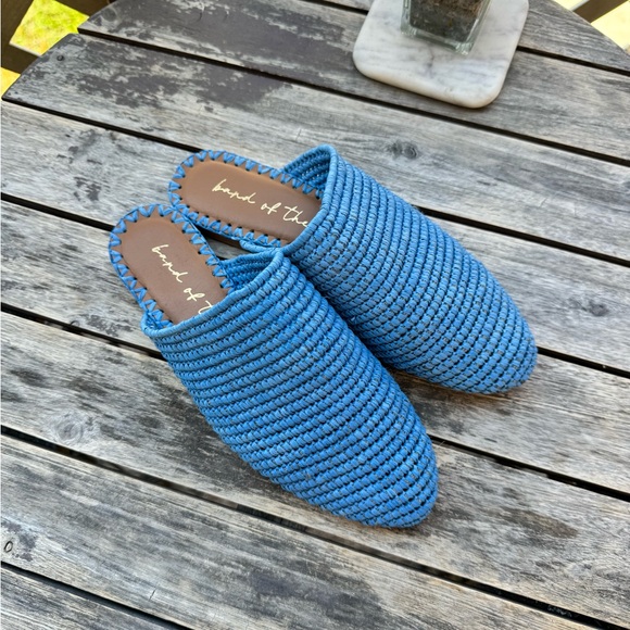 BAND OF THE FREE Dusty Blue Raffia Skate
Raffia Mule Sandals - Picture 2 of 10